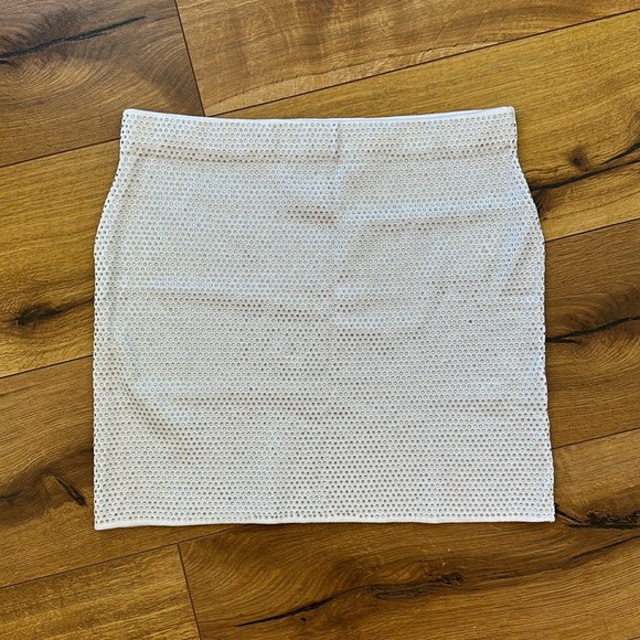 Zara white & crystal skirt. - Picture 5 of 5